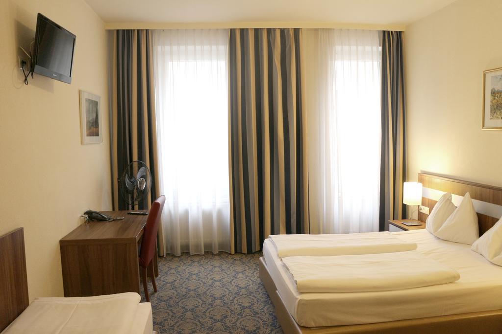 Hotel Carina Vienna Exterior photo